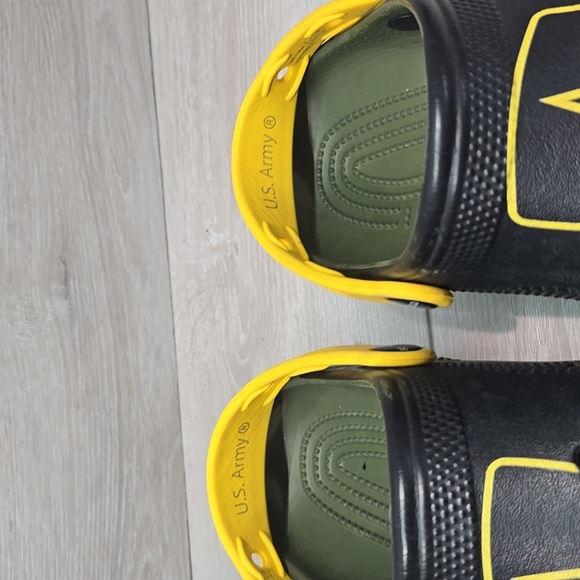 Crocs Women U.S. Army Clogs Mule Shoes Sz W7 M5 - Picture 5 of 12